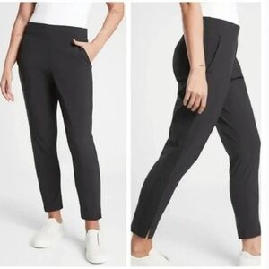 Athleta Brooklyn Ankle Pant Knit Panels Slim Leg Black Joggers sz 00 s/198671-00